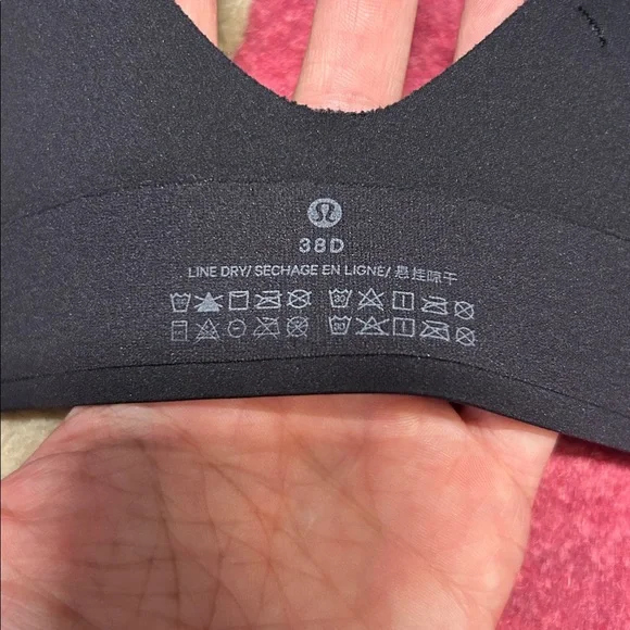 Lululemon Enlite Front-Zip Bra Size 38D - Picture 5 of 11